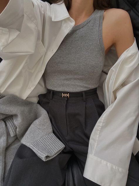 Details — MODEDAMOUR Minimalist Aesthetic Outfit, Fashion Design Clothes, Basic Outfits, Looks Style, Casual Style Outfits, Cute Casual Outfits, Classy Outfits, Fashion Inspo Outfits, Chic Outfits