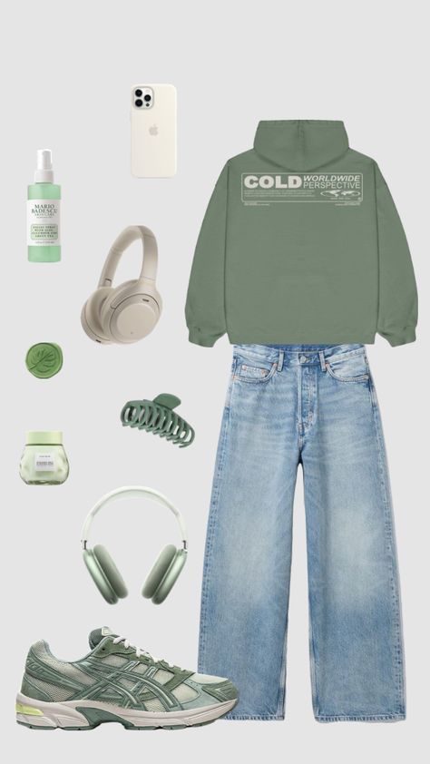 Outfit inspo #outfitinspo #vintage #beauty #vibes #green Green Outfits, Beauty Vibes, Vintage Beauty, Your Aesthetic, Energy, Outfit Inspo, Green, Beauty