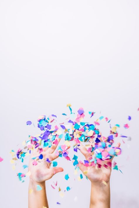 Hands throwing confetti. Download it for free at freepik.com! #Freepik #freephoto #birthday #happybirthday #party #hands Empty Picture Frames, Throwing Confetti, Digital Photography Backdrops, Confetti Background, Birthday Labels, First Birthday Cards, Happy Birthday Girls, Happy Birthday Signs, Cartoon Cake