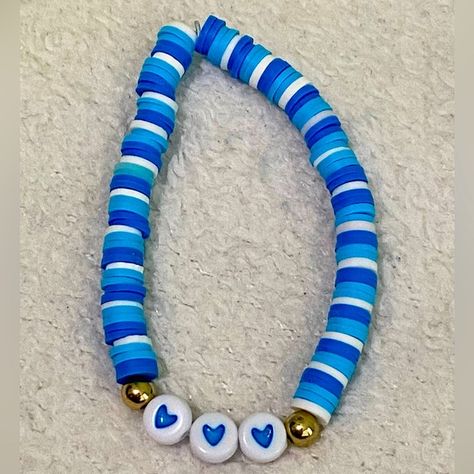 Blue and white clay bead bracelet with hearts White Clay Bead Bracelet, Make Clay Beads, Colorful Bead Bracelets, Clay Bead Necklace, Beaded Braclets, Preppy Bracelets, Homemade Bracelets, Clay Bead Bracelet, Blue Beaded Bracelets