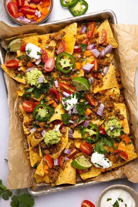 Turkey Nachos Recipe, Ground Turkey Nachos, Recipe Ground Turkey, Party Food For A Crowd, Turkey Nachos, Kidney Friendly Recipes Renal Diet, Nacho Toppings, Sweet Potato Nachos, Empanada Recipe