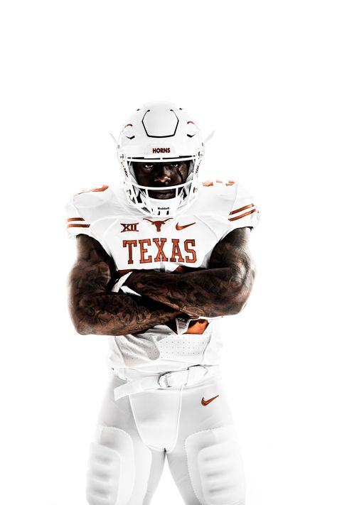 Longhorn Football, Football Senior Pictures, Sports Photoshoot, Football Poses, Texas Longhorns Football, Longhorns Football, Sport Portraits, Football Photography, Sports Design Inspiration