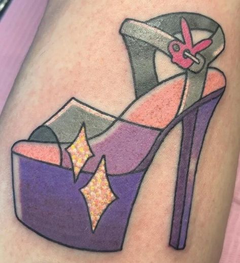 Alt Women Tattoos, Alt Women, Heel Tattoos, Women Tattoos, Japanese Tattoo Art, Japanese Tattoo, Deathly Hallows Tattoo, Tattoo Art, Fish Tattoos