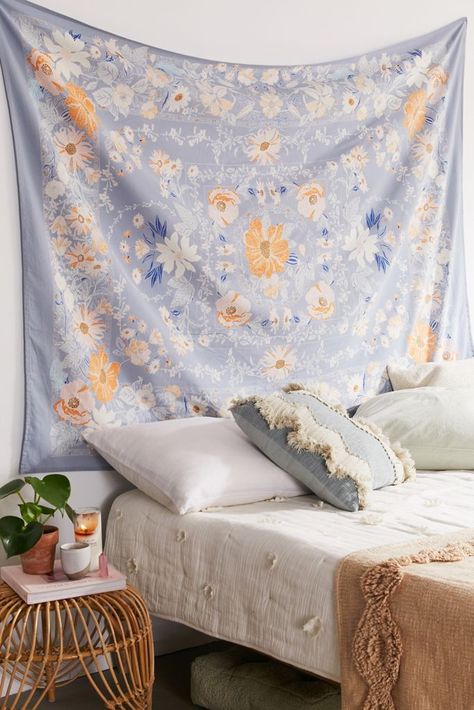 Duvet Covers Urban Outfitters, Room Tapestry, Tapestry Bedroom, Dorm Room Inspiration, Dorm Inspo, Dorm Ideas, Dorm Room Ideas, Floral Tapestry, Cute Room