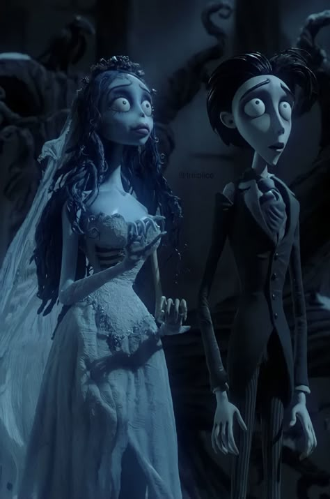 Corpse Bride (2005) Emily And Victor, Corpse Bride Movie, Corpse Bride Art, The Corpse Bride, Emily Corpse Bride, Corpse Bride Costume, Dead Bride, Tim Burton Corpse Bride, Tim Burton Art