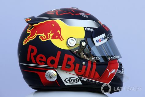 Red Bull Helmet, Redbull Helmet, Nascar Helmet, Max Verstappen Red Bull, Red Bul, Agv Helmets, Motorcycle Helmet Design, Arai Helmets, Red Bull F1