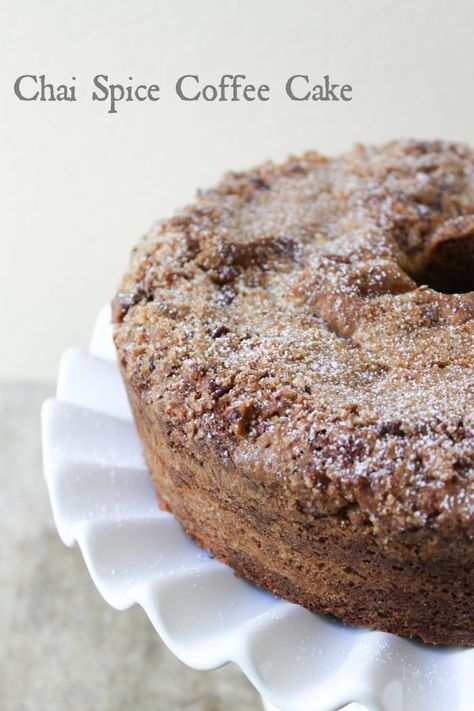 You don’t have to like coffee to love coffee cake. As a kid I thought ... French Muffins, Spice Coffee Cake, Chai Cake, Breakfast Cakes, Hot Chai, Chai Coffee, Chai Recipe, Spice Coffee, Monk Fruit