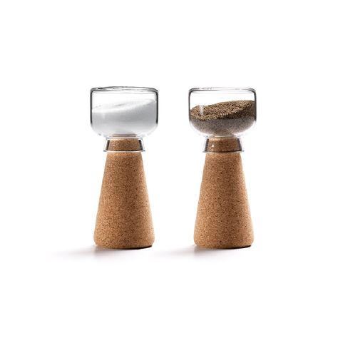 Le Manoosh, Salt & Pepper Shakers, Salt And Pepper Grinders, Salt Shaker, Cork Stoppers, Salt And Pepper Set, Objects Design, Salt And Pepper Shaker, Salt And Pepper Shakers