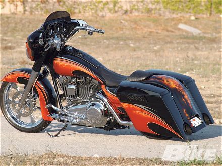 Best Motorcycle Modifications Airbrush: Harley Davidson Motorcycles Modifications Harley Davidson Deuce, Custom Street Glide, Harley Gear, Corvette Summer, Harley Bagger, Moto Logo, Custom Bagger, Custom Motorcycles Harley, Bagger Motorcycle