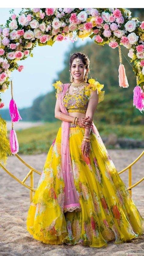 Multi Colour Haldi Outfit For Bride, Dress For Bride Sister, Haldi Dress Ideas, Haldi Outfit For Bride, Haldi Dress, Haldi Outfits, Carnival Dress, Function Dresses, Haldi Outfit