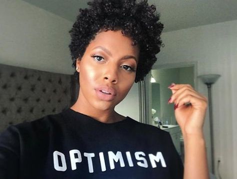 Twist Out Short Natural Curls, Short Natural Hairstyles, Natural Hair Twa, Natural Hair Accessories, Twa Hairstyles, Natural Hair Twists, Beautiful Curly Hair, Healthy Natural Hair, Natural Hair Styles Easy