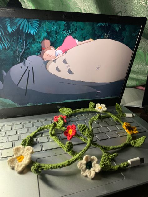 this is a Crocheted Cable Cord this is too cute to not to make so go. Crochet Charger Cord, Cord Crochet, Flowers Cute, Charger Cord, Cable Charger, Too Cute, Bits And Bobs, Aesthetic Art, Vision Board