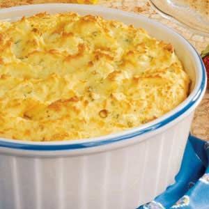 Everyday mashed potatoes become appealingly elegant in Kathy Kittell's extra-cheesy souffle. "This casserole bakes up fluffy and golden-and makes a perfect company side dish," she confides from her Lenexa, Kansas kitchen. Potato Souffle, Party Potatoes, Souffle Recipe, Cheese Souffle, Souffle Recipes, Souffle Dish, Cheesy Potato, Cheese Potatoes, Corn Casserole