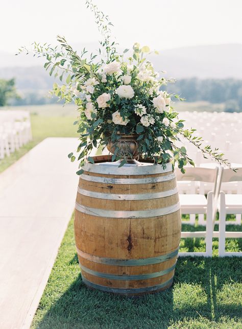 Barrel Wedding, Wedding Alters, Barn Wedding Reception, Two Piece Wedding Dress, Event Planning Tips, Diy Wedding Flowers, Pastel Wedding, Floral Designer, Wedding Flower Arrangements