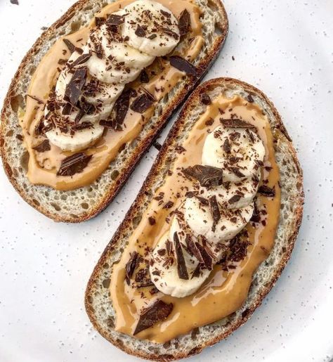 Benefits Of Sourdough Bread, Benefits Of Sourdough, Healthy Toast, Peanut Butter Banana, Healthy Breakfast Ideas, Sourdough Bread, Breakfast Ideas, Dark Chocolate, Healthy Breakfast