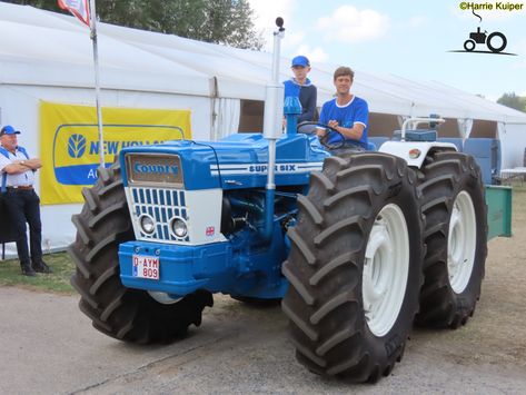 Foto County 1124 #1488707 Ford County, Ford Tractors, Heavy Machinery, Monster Trucks, Ford, Trucks, Vehicles, Van