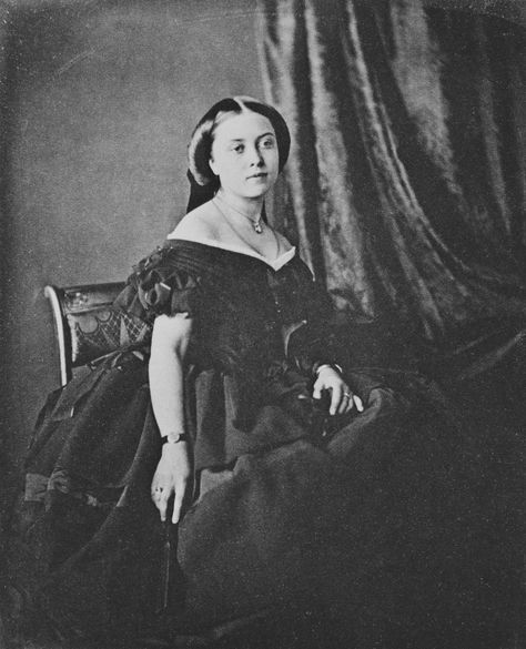 Victoria, Princess Royal, 1856 [in Portraits of Royal Children Vol.2 1855-1858] | Royal Collection Trust Victoria Princess Royal, Victoria's Children, Queen Victoria Children, Era Victoria, Queen Victoria Family, Queen Victoria Prince Albert, Victoria Prince, Princesa Real, Richard Williams