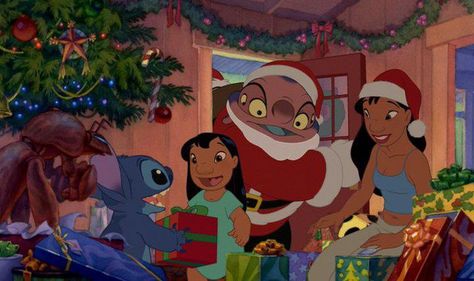 Merry Christmas!! Lilo And Stitch 2002, Pound Puppies, Lilo Y Stitch, Lilo Et Stitch, Cute Christmas Wallpaper, Hidden Mickey, Leo Virgo, Animated Christmas, Old Disney