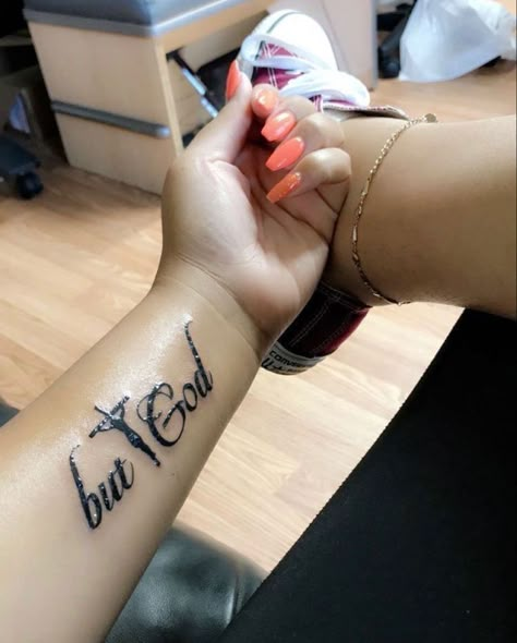 Remembrance Tattoos, Cute Hand Tattoos, God Tattoos, Black Girls With Tattoos, Tasteful Tattoos, Pretty Tattoos For Women, Tattoos For Black Skin, Leg Tattoos Women, Dope Tattoos For Women