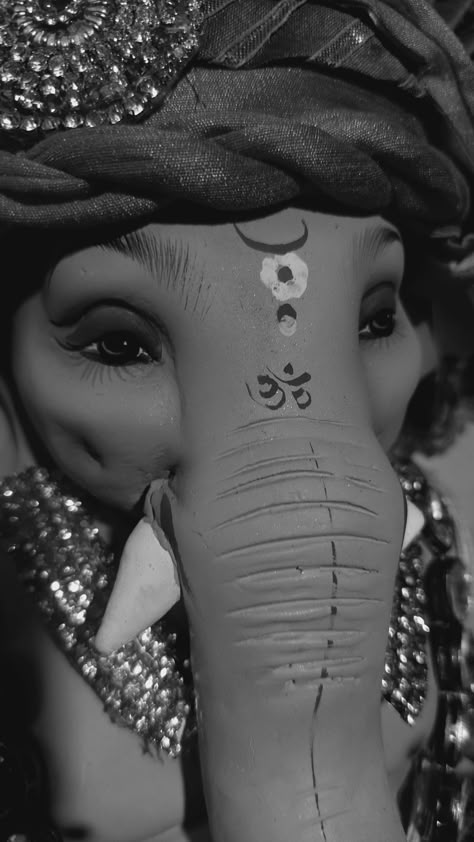 Ganpati Wallpaper Aesthetic, Ganpati Aesthetic Wallpaper, Ganpati Black And White, Ganesh Wallpaper Aesthetic, Ganpati Bappa Aesthetic, Cute Ganpati Bappa Wallpapers, Ganpati Bappa Wallpapers Black And White, Bappa Aesthetic, Ganpati Aesthetic