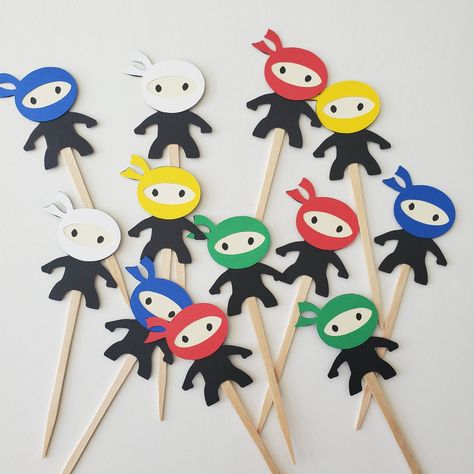 Ninja Cake Topper, Ninja Decorations, Ninja Party Decorations, Ninja Warrior Birthday Party, Ninja Birthday Cake, Ninja Cupcakes, Rubber Duck Birthday, Ninja Cake, Ninja Theme