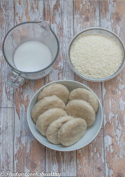 Coconut Flour Dumplings, Puerto Rican Dumplings, Coconut Dumplings Caribbean, Coconut Dumplings, Recipes Dumplings, Caribbean Breakfast, Krusteaz Recipes, Jamaican Stew Peas, Stew Peas