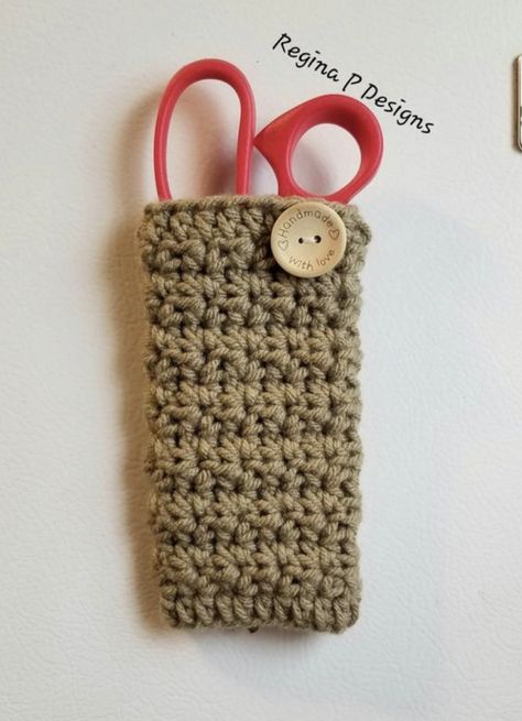 Crochet Burst Scissor Holder (Free Pattern) Crochet Scissors Case, Scissor Case Pattern, Straight Iron, Crochet Basket Pattern Free, Scissor Holders, Scissor Case, Iron Holder, Button Magnets, Basket Pattern