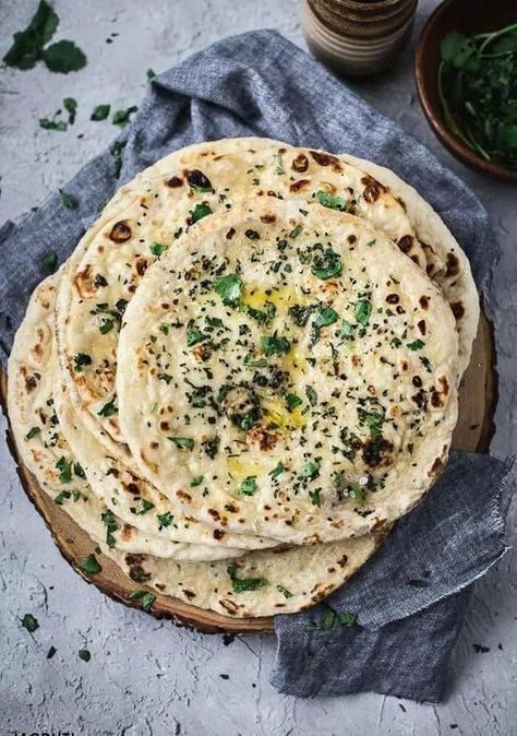 Indian Flatbreads, Vegan Naan, Homemade Naan, Vegetarian Platter, Recipes With Naan Bread, Baked Breads, Indian Curries, Naan Recipe, Savory Bread