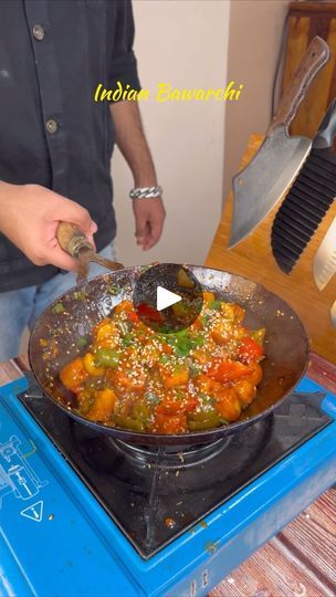 26M views · 1.6M reactions | INSANE RESTAURANT STYLE SNACK RECIPE 😍 Save this 🤌 In a bowl mix hot water and salt. Add 200 gm Paneer to it . Strain after 5 minutes. In another bowl put the paneer and sprinkle with 2-3 tablespoons of cornflour. Gently coat the paneer with cornflour. When paneer is fully coated, fry it in hot oil until golden in colour. (Fry again on high heat when you are about to put it in sauce) Heat 1 tbsp oil , add 1 tsp garlic, 1 tsp ginger and sauté it. Add 1 slices onion, 1 cup diced capsicum and toss it. Add 1/2 cup water, 3tbsp tomato ketchup, 1.5 tbsp chilli paste/ chilly sauce, 1 tsp soya sauce , 1 tsp vinegar, salt, 1 tsp aromatic powder and mix well. Add the fried paneer, spring onion greens and Toasted sesame seed. Toss until mixed and Serve instantly. YOUR R Chilly Paneer Recipe, 2min Snacks, Chilly Sauce, Fried Paneer, Onion Greens, Chilli Paneer, Chilli Paste, Soya Sauce, Sesame Seed