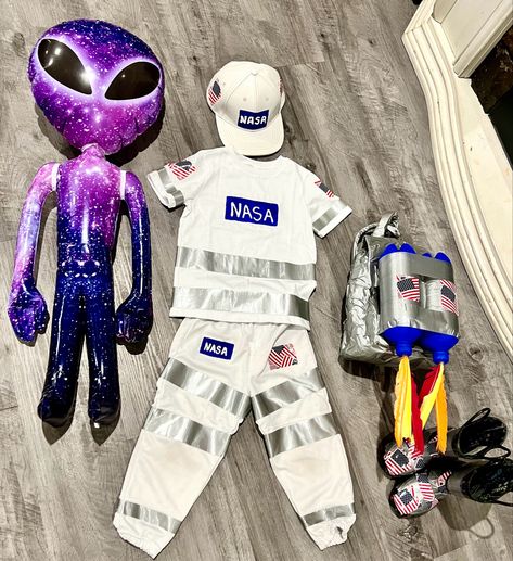 NASA, space, costume, diy Toddler Astronaut Costume Diy, Astronaut Costume Diy Kids, Astronaut Costume Diy, Toddler Astronaut Costume, Diy Astronaut Costume, Nasa Costume, Diy Astronaut, Kids Astronaut Costume, Astronaut Outfit