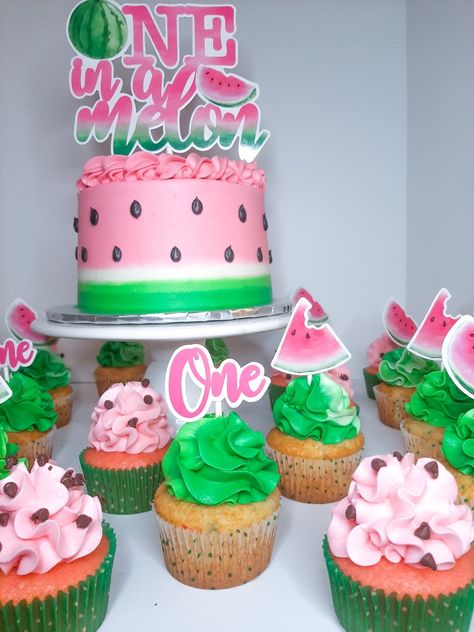 One In A Melon First Birthday Cupcakes, Watermelon Theme Cupcakes, Watermelon Cupcakes Birthday, One In A Melon Birthday Cake, One In A Melon Cupcakes, One In A Melon Birthday Theme, 1 In A Melon Birthday Party, One In A Melon Smash Cake, One In A Melon First Birthday Cake