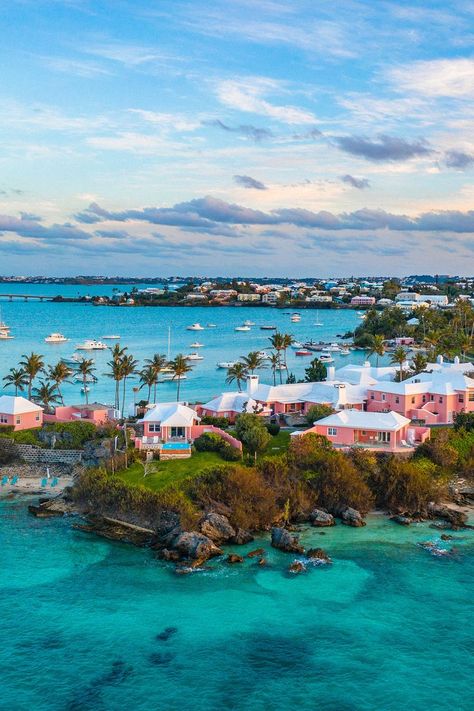 Activist and tour guide Kristin White on the best hotels and fish sandwiches on the island. Bermuda Island, Bermuda Travel, Island Destinations, Norwegian Cruise Line, Norwegian Cruise, Beaches In The World, Island Resort, Beautiful Islands, Vacation Destinations