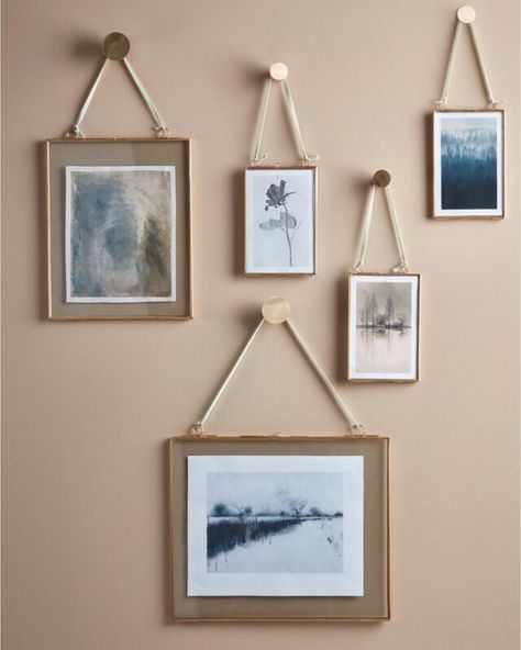 Cadre Photo Diy, Hanging Glass Frames, Wooden Shelves Kitchen, Glass Shelves In Bathroom, Cute Picture Frames, Glass Shelves Kitchen, Unique Picture Frames, Picture Frame Crafts, Scandinavian Furniture Design