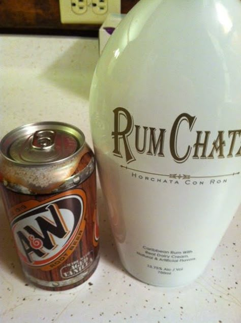 RumChata and Root Beer ~ 1 Part RumChata,  2 parts Root Beer {Taste Just Like A Root Beer Float} Rumchata Drinks, Drinks Liquor, Rumchata Recipes, Rum Chata, Beverages Recipes, Alcholic Drinks, Beer Float, Liquor Drinks, Root Beer Float