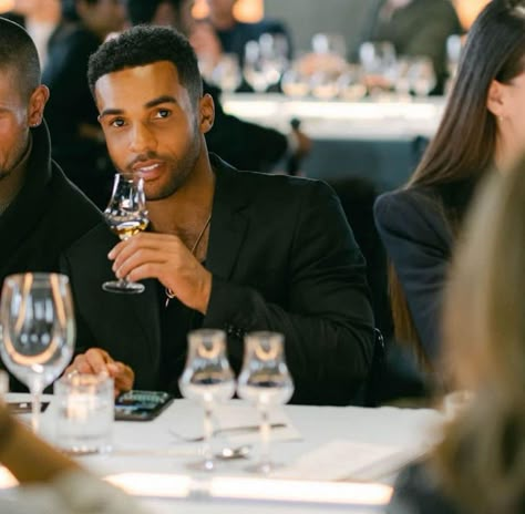 Lucien Laviscount Aesthetic, Alfie Emily In Paris, Brandon Bell, Lucien Laviscount, Mens Luxury Lifestyle, Luxury Lifestyle Aesthetic, Cristiano Ronaldo Junior, Ronaldo Junior, Male Actors