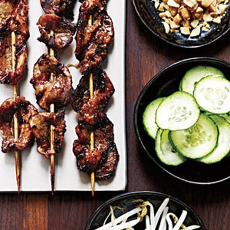 Vietnamese Pork Tenderloin Lemongrass Pork, Vietnamese Pork, Pork Skewers, Pork Tenderloin Recipe, Tenderloin Recipe, Easy Asian, Vietnamese Cuisine, Vietnamese Food, Pork Tenderloin Recipes