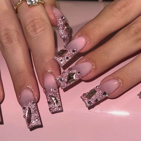 Nails Acrylic Pink Rhinestones, Pink Bling Nails Medium, Long Pink Acrylic Nails With Rhinestones, Pink Gem Nails Rhinestones, Pink Righnstone Nails, Pink Bling Nails, Purple Acrylic Nails, Nails Today, Ombre Acrylic Nails