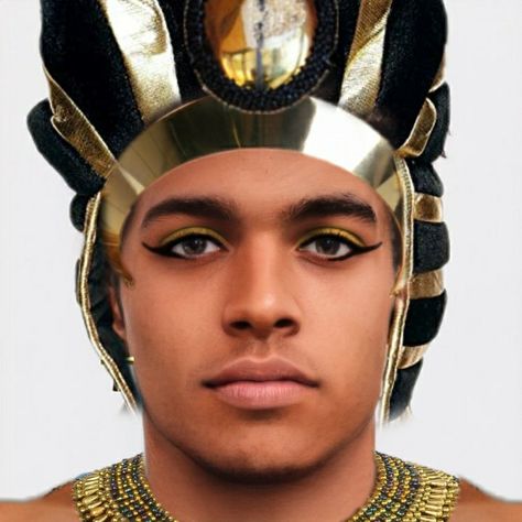 Ancient Egyptian Hairstyles Men, Mens Egyptian Makeup, Pharoah Makeup Men, Egyptian Makeup Male, Egyptian Makeup Men, Ancient Egyptian Hairstyles, Ancient Egyptian Makeup, Egyptian Eye Makeup, Cleopatra Makeup