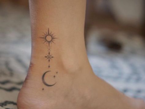 Sun Moon And Stars Tattoo Small Ankle, Ankle Sun And Moon Tattoo, Sun And Moon Foot Tattoo, Moon Tattoo Ankle, Tattoos Women Thigh, Leg Tattoos Women Thigh, Tattoo Sonne, Luna Tattoo, Small Moon Tattoos