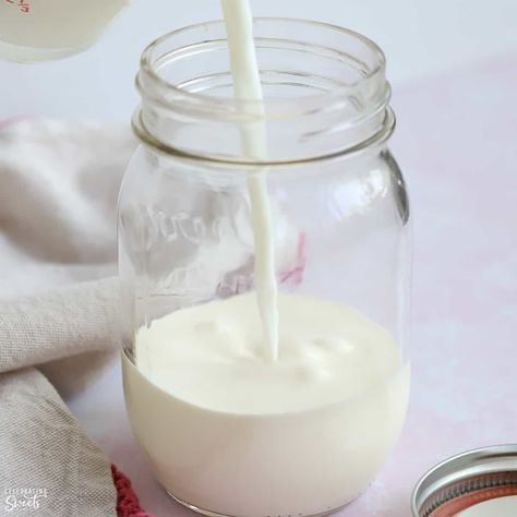 Half And Half Substitute, Homemade Horchata, Milk Kefir Grains, Celebrating Sweets, Horchata Recipe, Drinkable Yogurt, Buttermilk Substitute, Half And Half Recipes, Fermented Milk