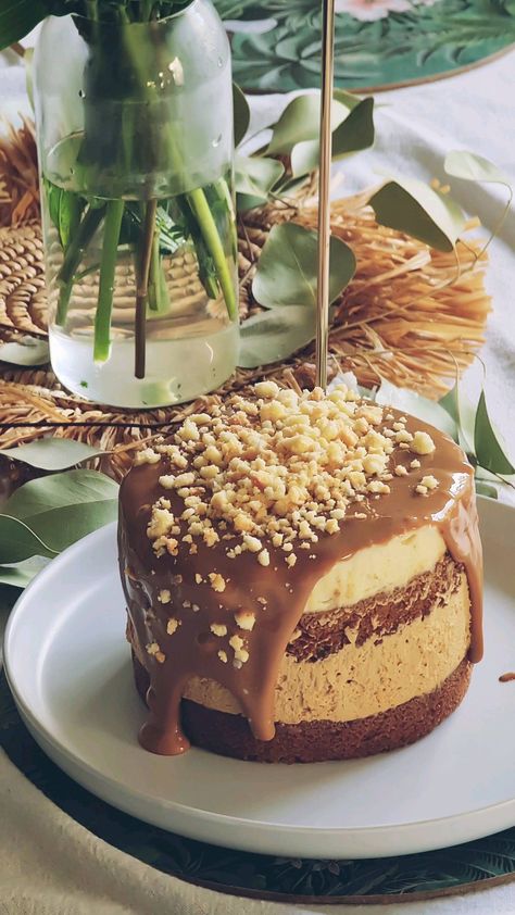 clement.pedro.mancrave on Instagram: Have you tried @woolworths_sa cascading malva and milk tart cake?! Oooooh La Laaaaaaa 🤤 #lunch #cake #explorepage #sweet #treats Milk Tart, Recipe Boards, Tart, Milk, Cupcake Cakes, Cake Recipes, Cake, Ethnic Recipes