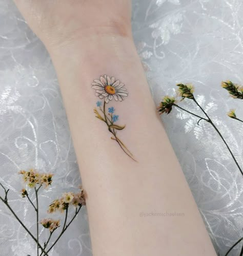 April Birth Flower Tattoo, Daisy Tattoo Designs, September Birth Flower, May Birth Flowers, Astrology Tattoo, Tattooed Lady, April Birth Flower, Christian Sleeve Tattoo, White Ink Tattoo