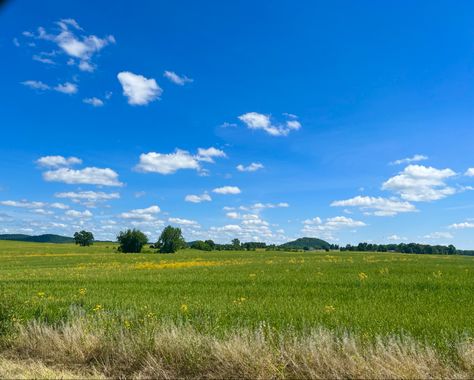 Midwest Landscape, Summer Aesthetics, Hocking Hills, Farm Photography, Type Shi, Andrew Wyeth, Pretty Landscapes, Open Field, Photography Wallpaper