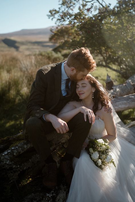 Close up of groom kissing bride’s head in Isle of Skye Elopement Scotland, Skye Elopement, Intimate Wedding Ceremony, Epic Photos, Adventure Couple, Elopement Ceremony, Capture Photo, Scottish Wedding, Romantic Moments