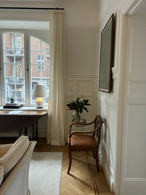 Ornate Minimalism, Dixon Homes, Chic Interior Design, Timeless Interiors, Swedish Fashion, Classic Interior Design, Parisian Apartment, Apartment Life, Chic Interior