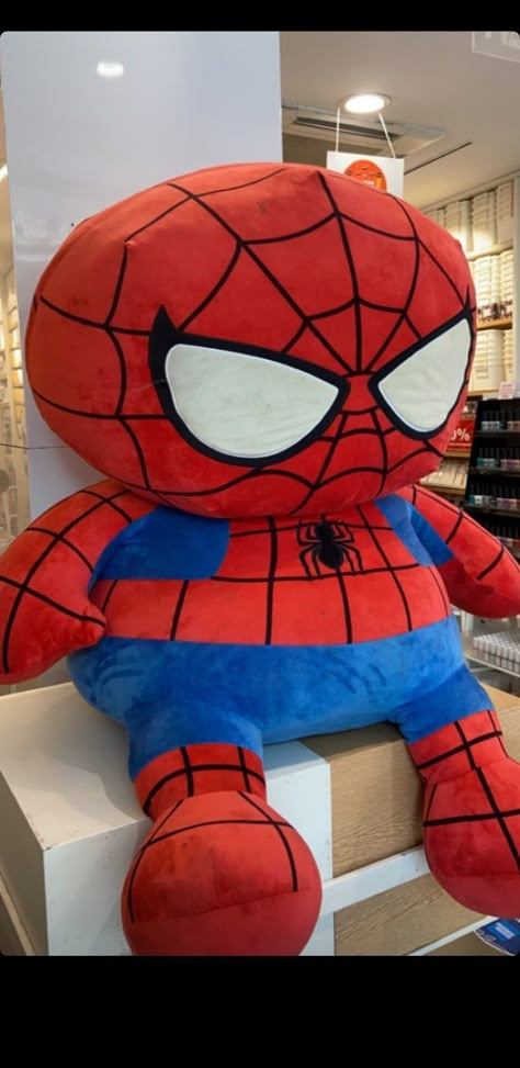 Spiderman Stuffed Animal, White Spiderman, Plushie Aesthetic, Spiderman Room, Spiderman And Spider Gwen, Huge Spiders, All Spiderman, Dog Treats Homemade Easy, Spiderman Gifts