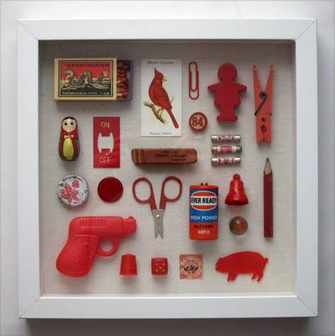 Box Art Ideas, Shadowbox Ideas, Shadow Box Ideas, Shadow Box Art, Junk Art, Treasure Box, Assemblage Art, Shadow Boxes, Displaying Collections