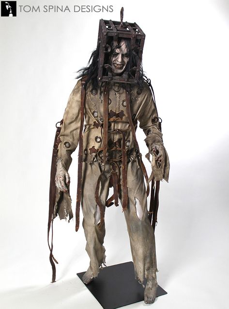 13 Ghosts Jackal, Mannequin Costume, Thirteen Ghosts, Haunted House Makeup, Costume Display, 13 Ghosts, Spook Houses, Creative Halloween Costumes Diy, Creepy Baby Dolls