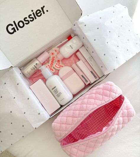 Have you seen our unboxing of all the new @glossier goodies 💫🎀 They look extra cute in our Cotton Candy Makeup Bag 🧸💕 #pinkaesthetic #coquette #unboxing #makeupunboxing #haul #makeuphaul #pink #girly Cotton Candy Makeup, Glossier Girl, Candy Makeup, Barbie Summer, Glossier You, Beauty Self Care, Packing Paper, Glossier Pink, Makeup Haul