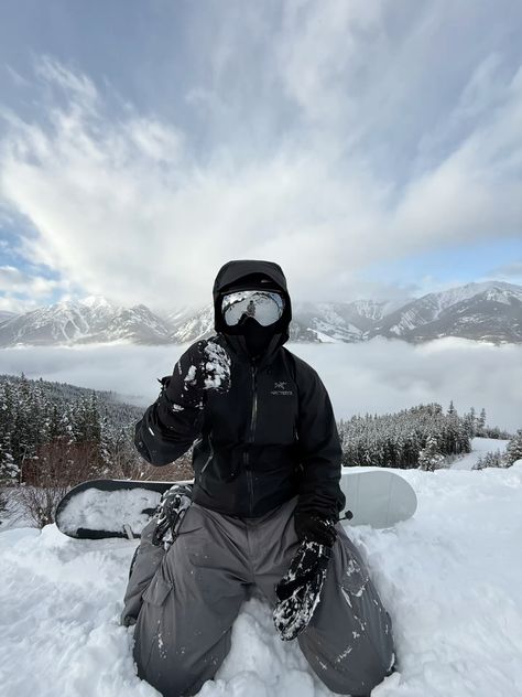 arc’teryx arcteryx jacket fit snowboarding mountains Aesthetic Skiing Outfits, Arc’teryx Outfit, Snowboarder Aesthetic, Arcteryx Ski, Arcteryx Outfit, Snow Outfit Men, Snowboard Fits, Ski Outfit Men, Arc Teryx Jacket